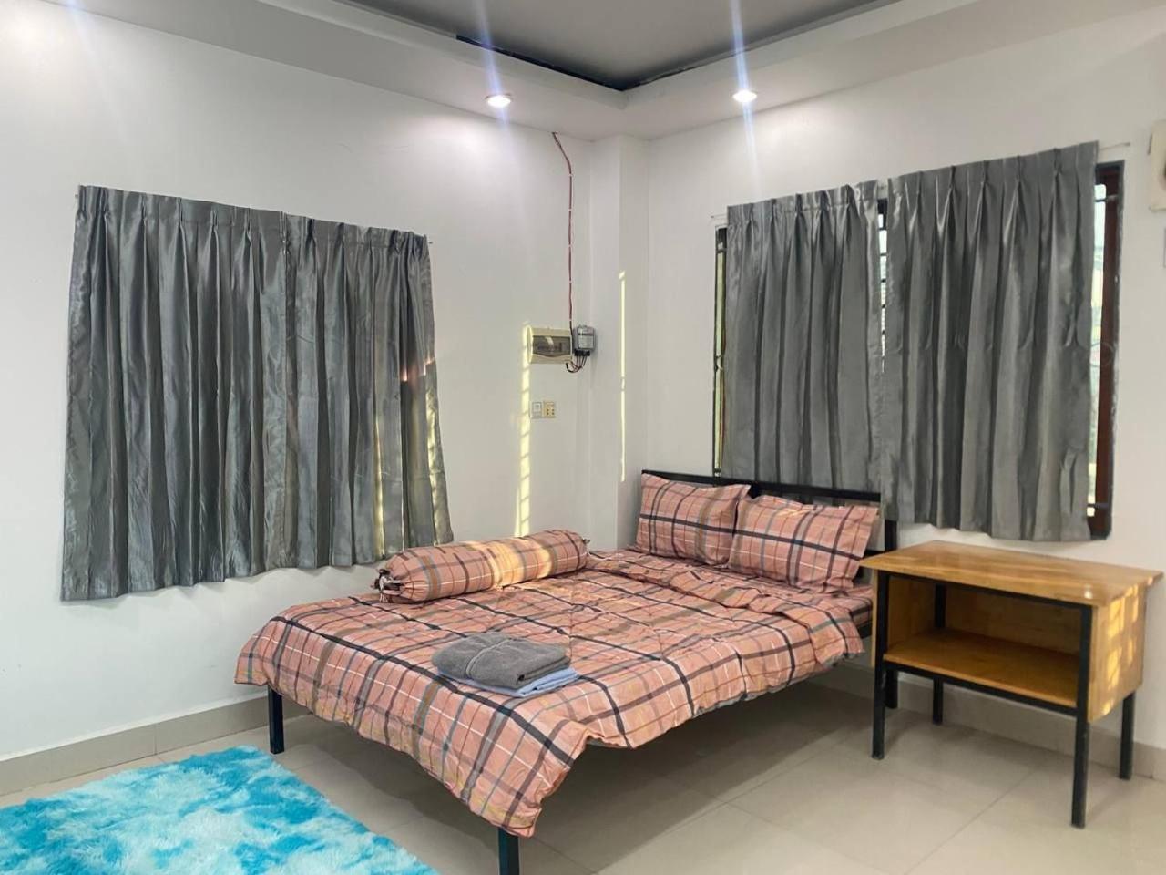 The Moonvine On 360 Appartement Phnom-Penh Buitenkant foto