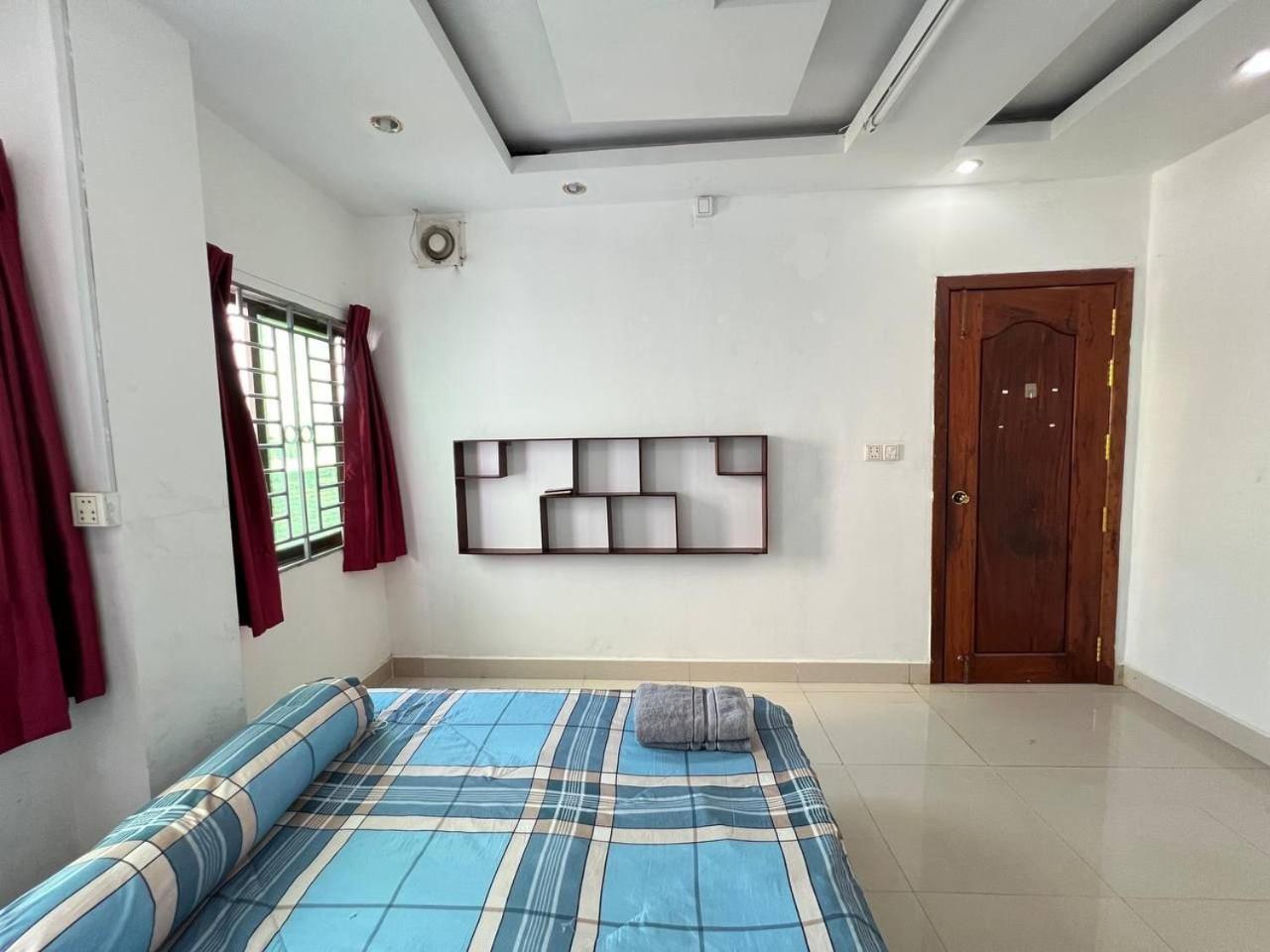 The Moonvine On 360 Appartement Phnom-Penh Buitenkant foto