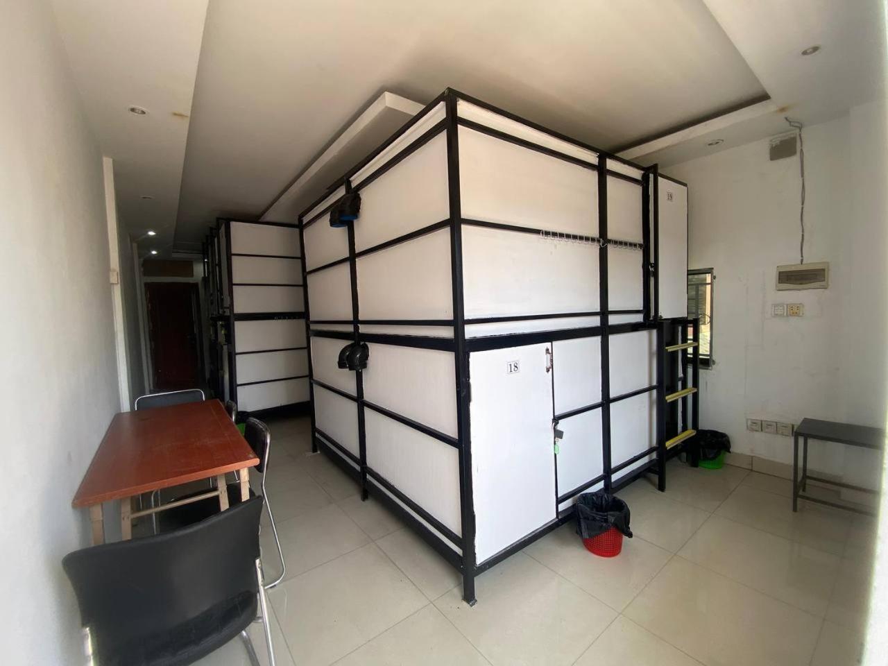 The Moonvine On 360 Appartement Phnom-Penh Buitenkant foto