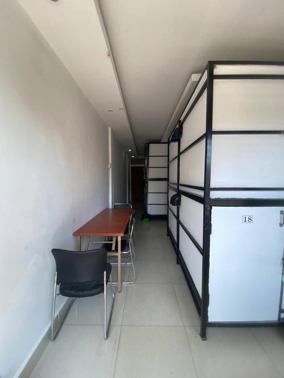 The Moonvine On 360 Appartement Phnom-Penh Buitenkant foto